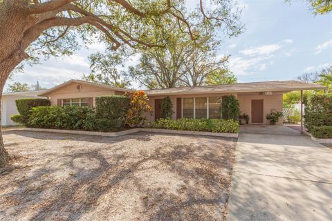 Photo of 4517 S Renellie Drive, Tampa, FL 33611 (MLS # TB8357832) Photo of 4517 S Renellie Drive, Tampa, FL 33611 (MLS # TB8357832)