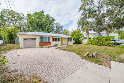 Photo of 6213 Sanders Drive, Tampa, FL 33611 (MLS # TB8469173)