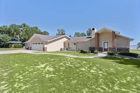 Tiny photo for 34240 Rosa Lane, Fruitland Park, FL 34731 (MLS # G5105422)