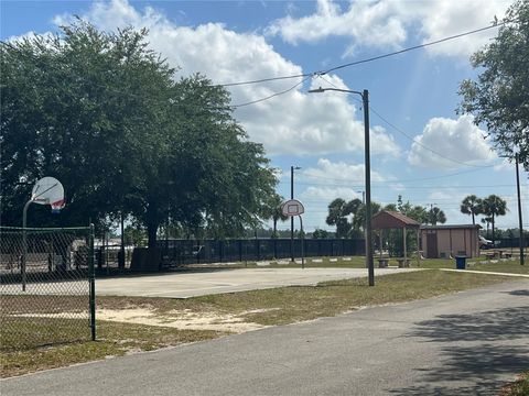 A home in APOPKA