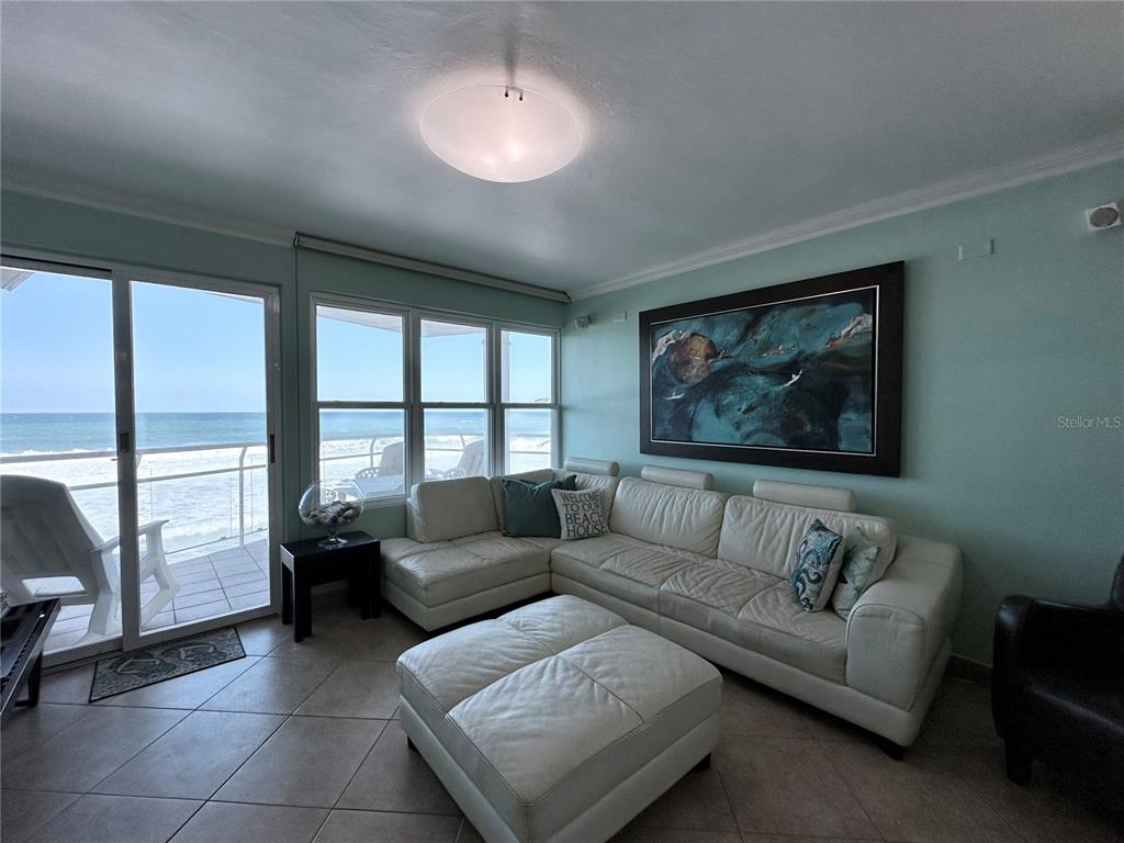 SANDY BEACH APARTMENTS - Residential