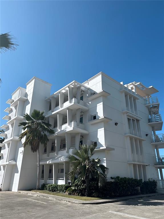 SANDY BEACH APARTMENTS - Residential