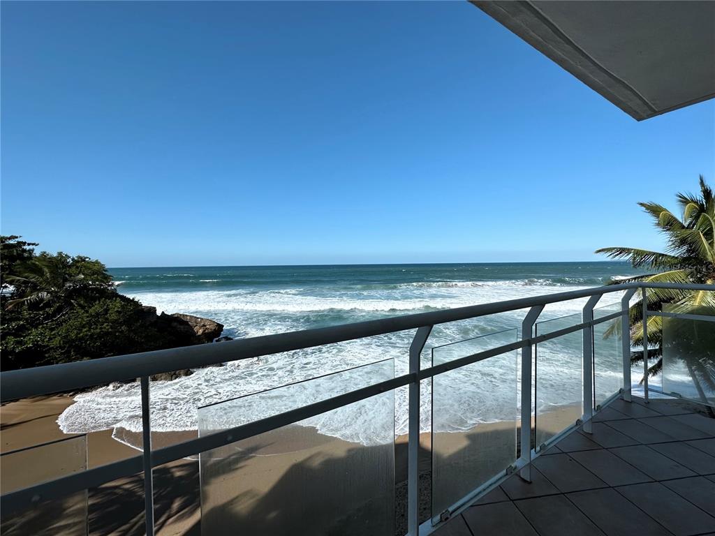 SANDY BEACH APARTMENTS - Residential