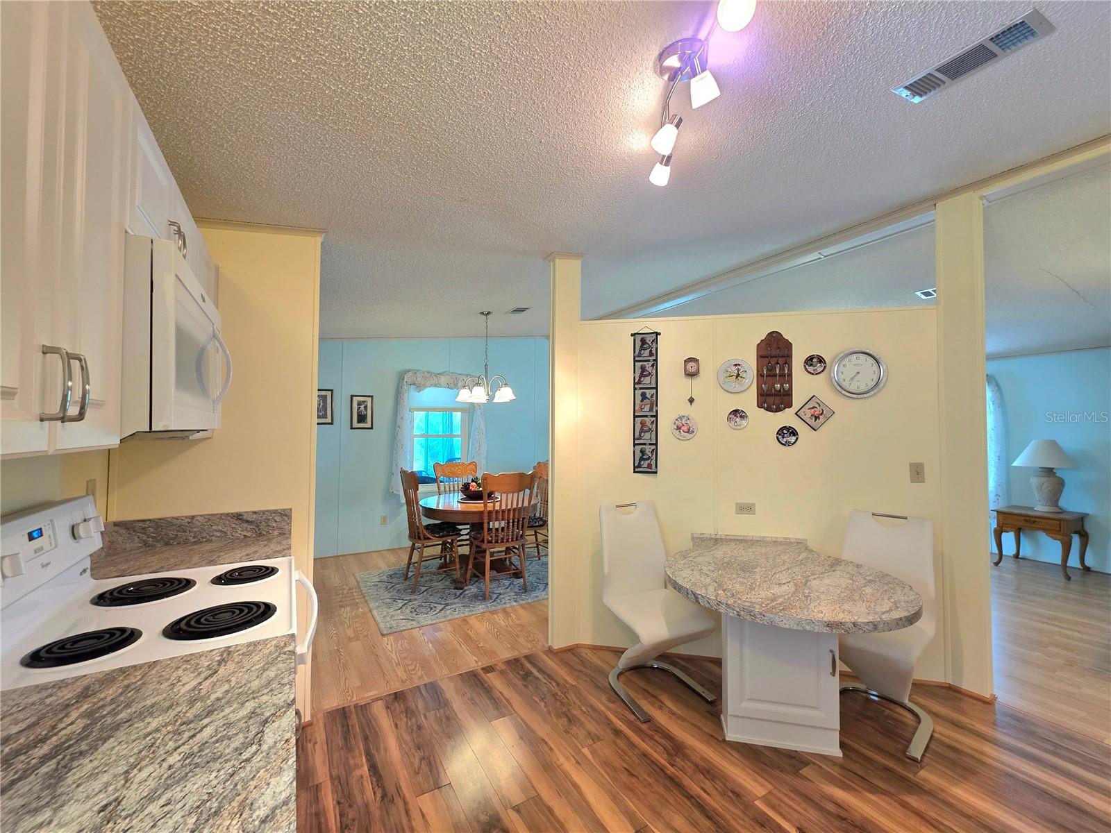 LAKE BETMAR ESTS UNITS 3-4-5 - Residential