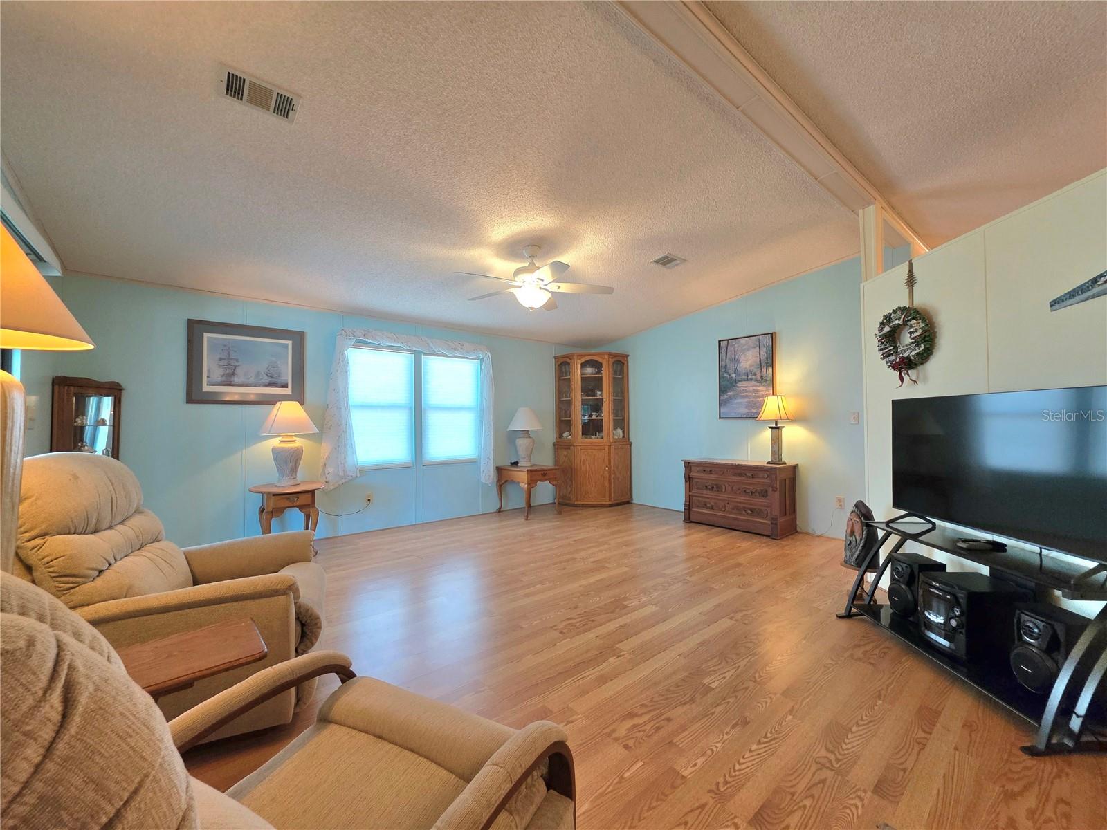 LAKE BETMAR ESTS UNITS 3-4-5 - Residential