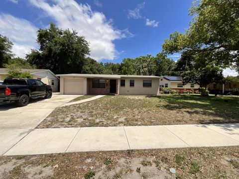 Photo of 4526 Balboa Drive, Orlando, FL 32808 (MLS # O6379792)