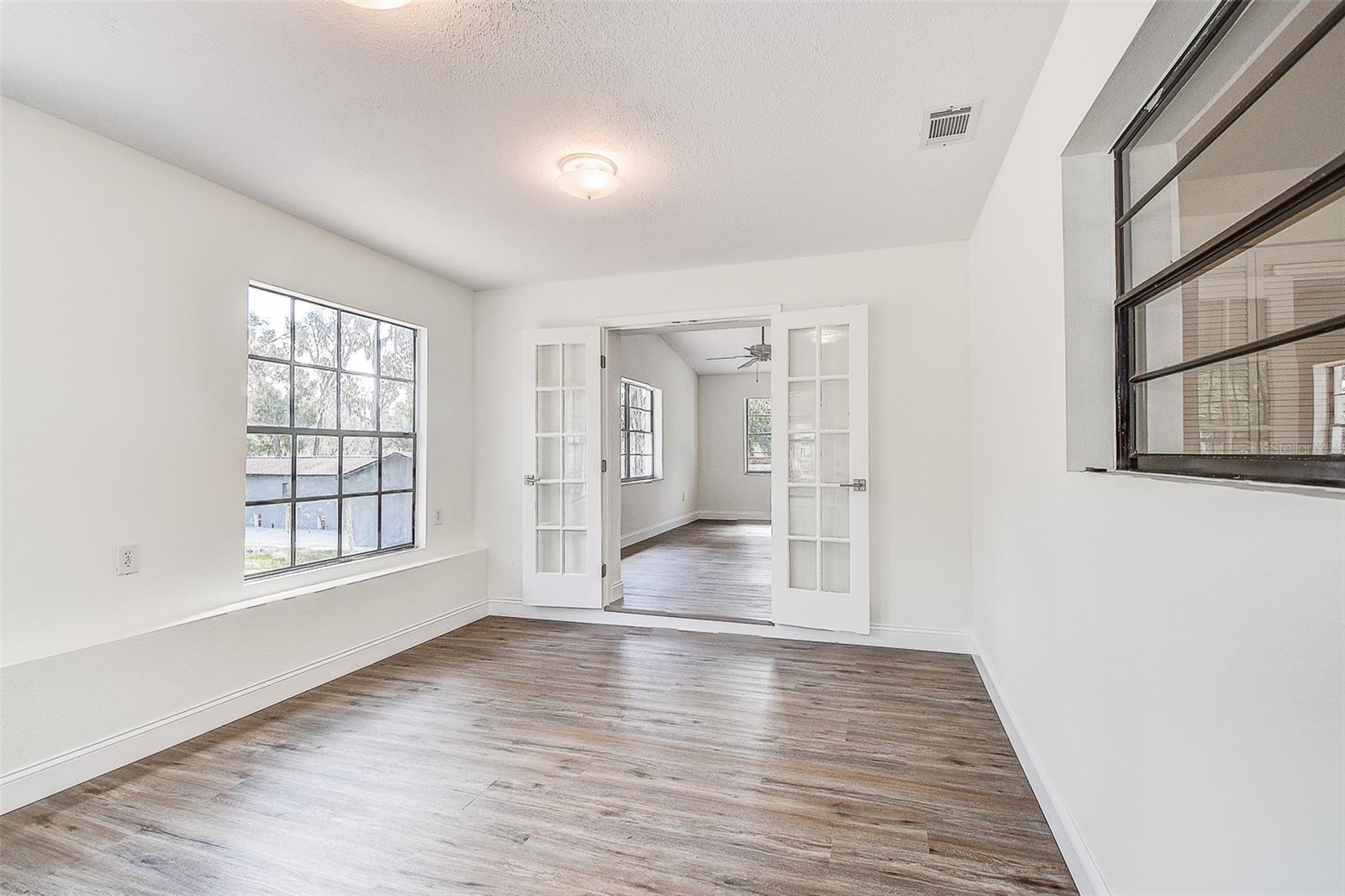 ACREAGE - Residential