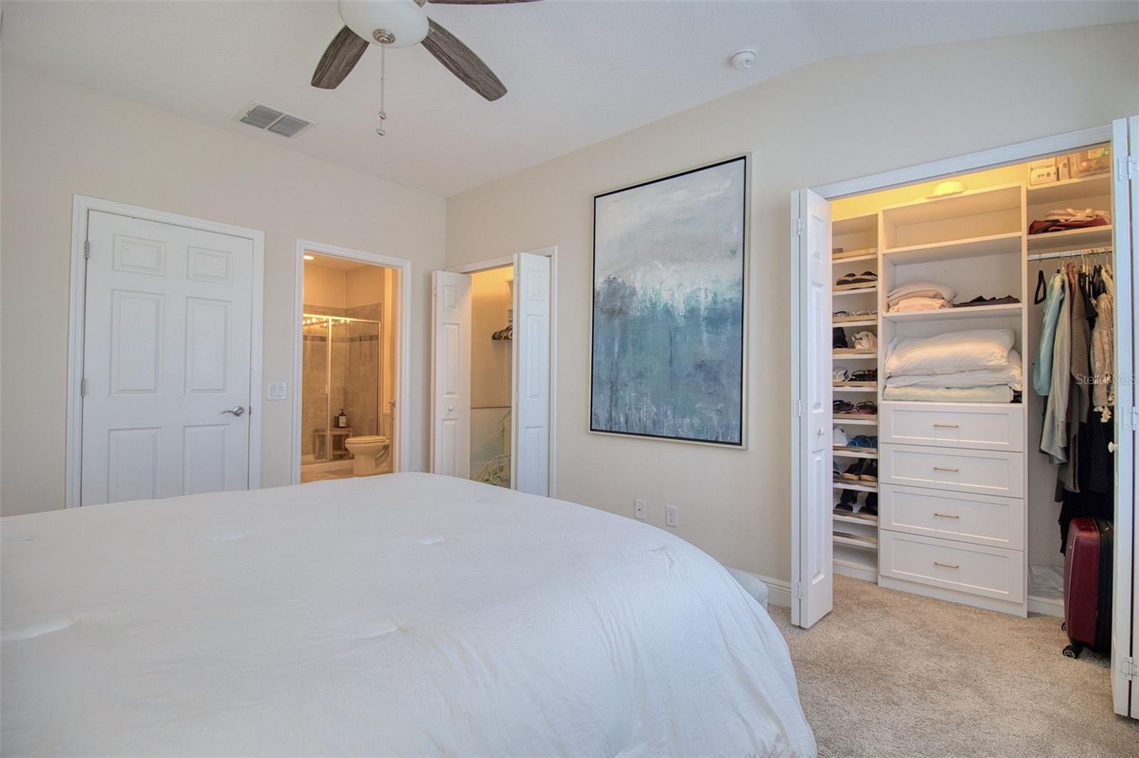 TOWNS AT BELLEAIR GROVE - Residential