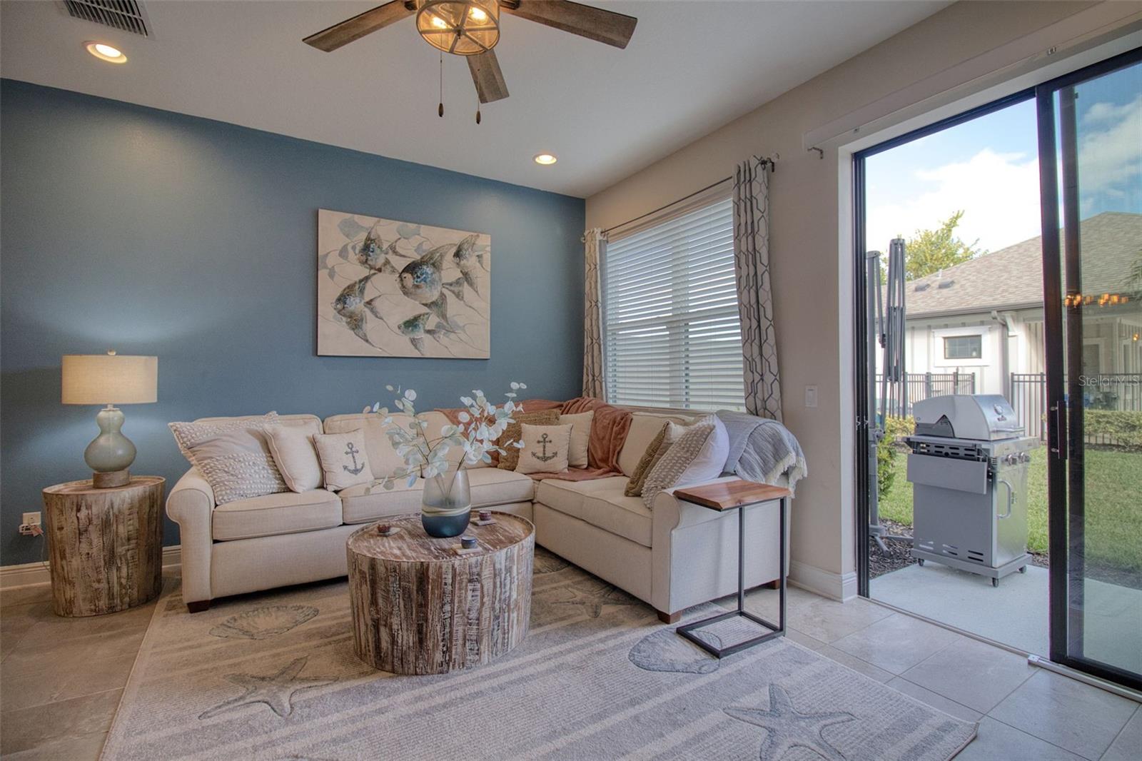 TOWNS AT BELLEAIR GROVE - Residential