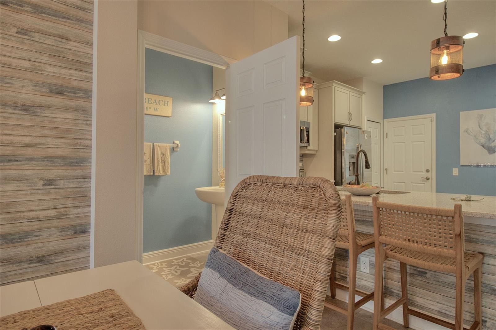 TOWNS AT BELLEAIR GROVE - Residential