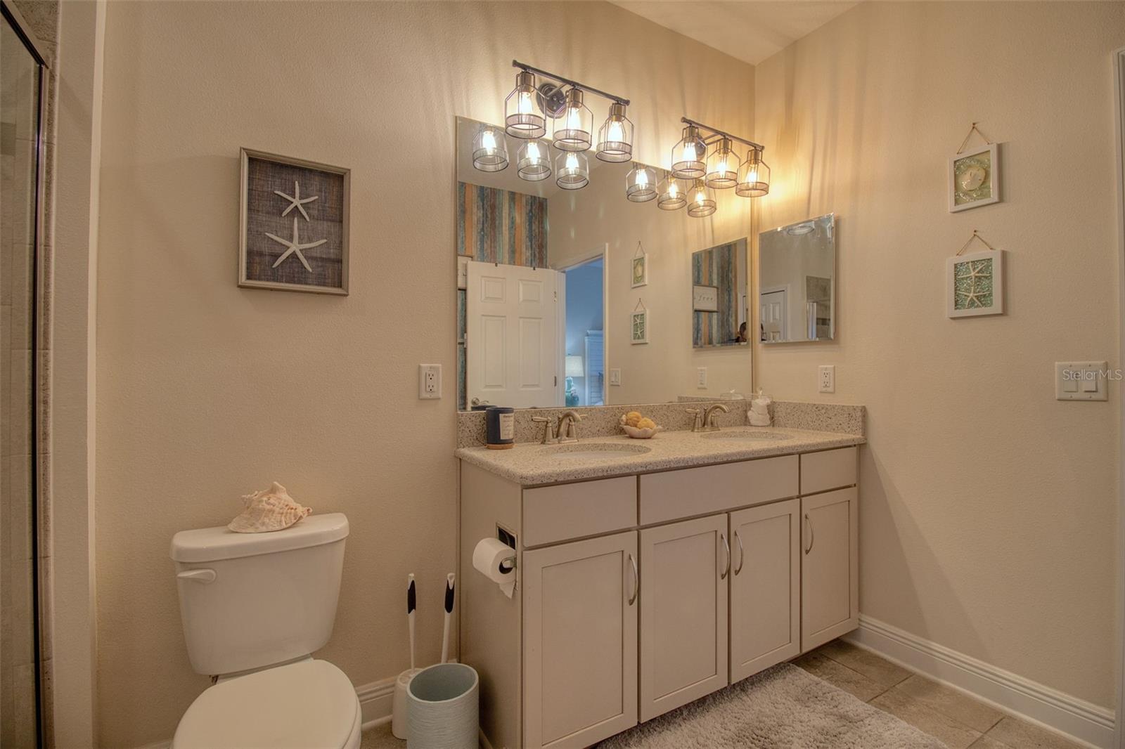 TOWNS AT BELLEAIR GROVE - Residential