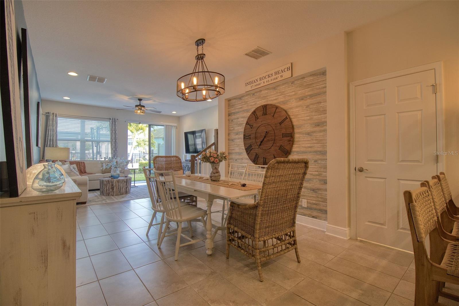 TOWNS AT BELLEAIR GROVE - Residential