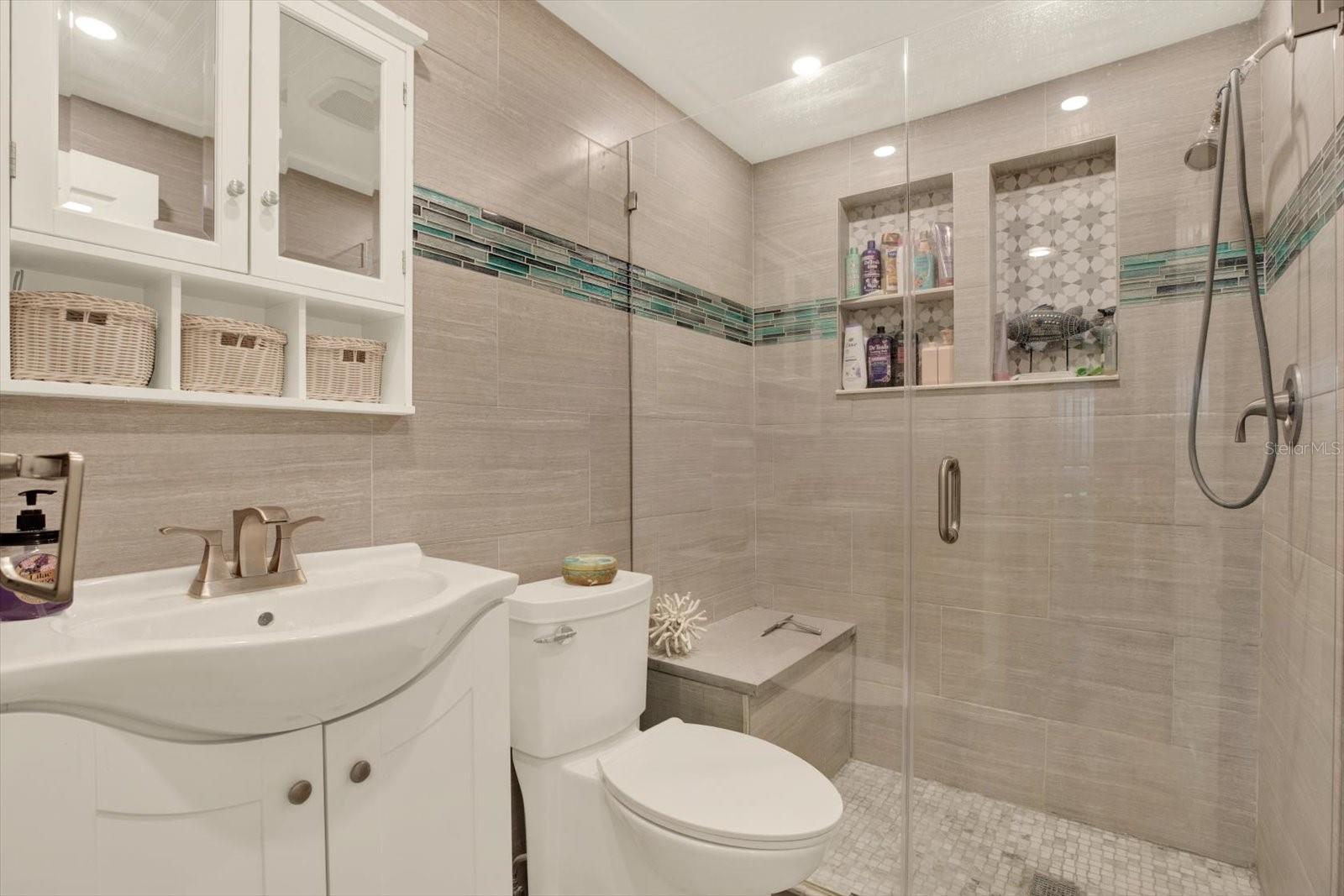 EMBASSY HILLS - Residential