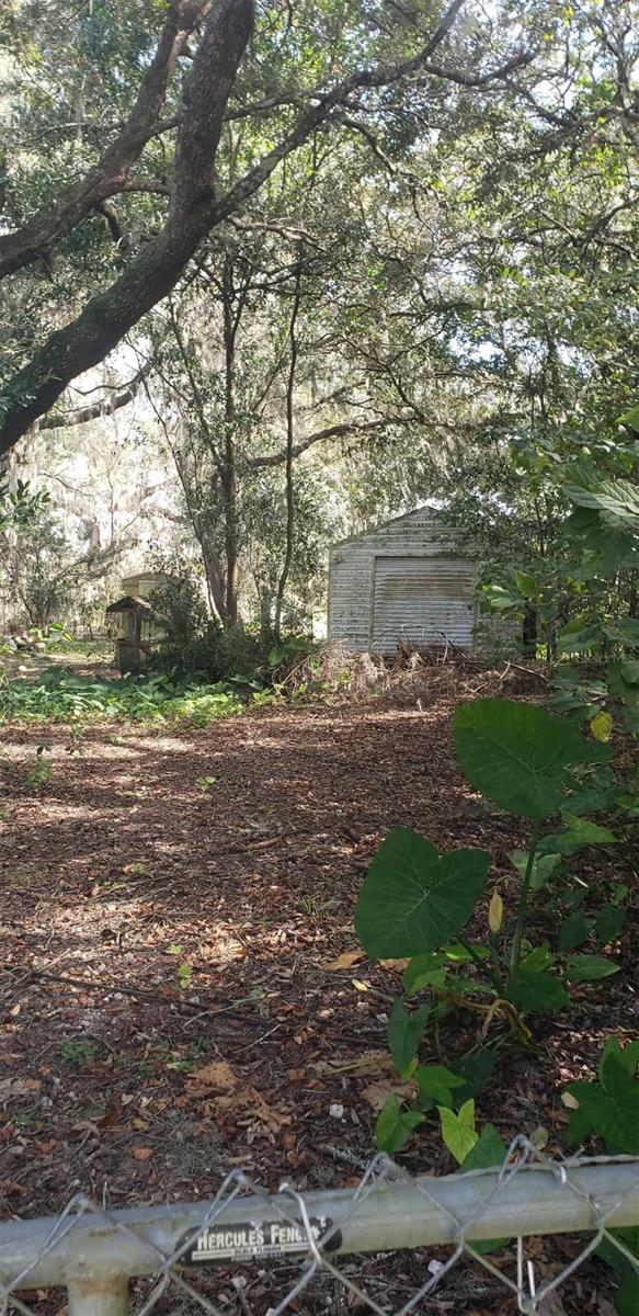 KERSHORES - Residential