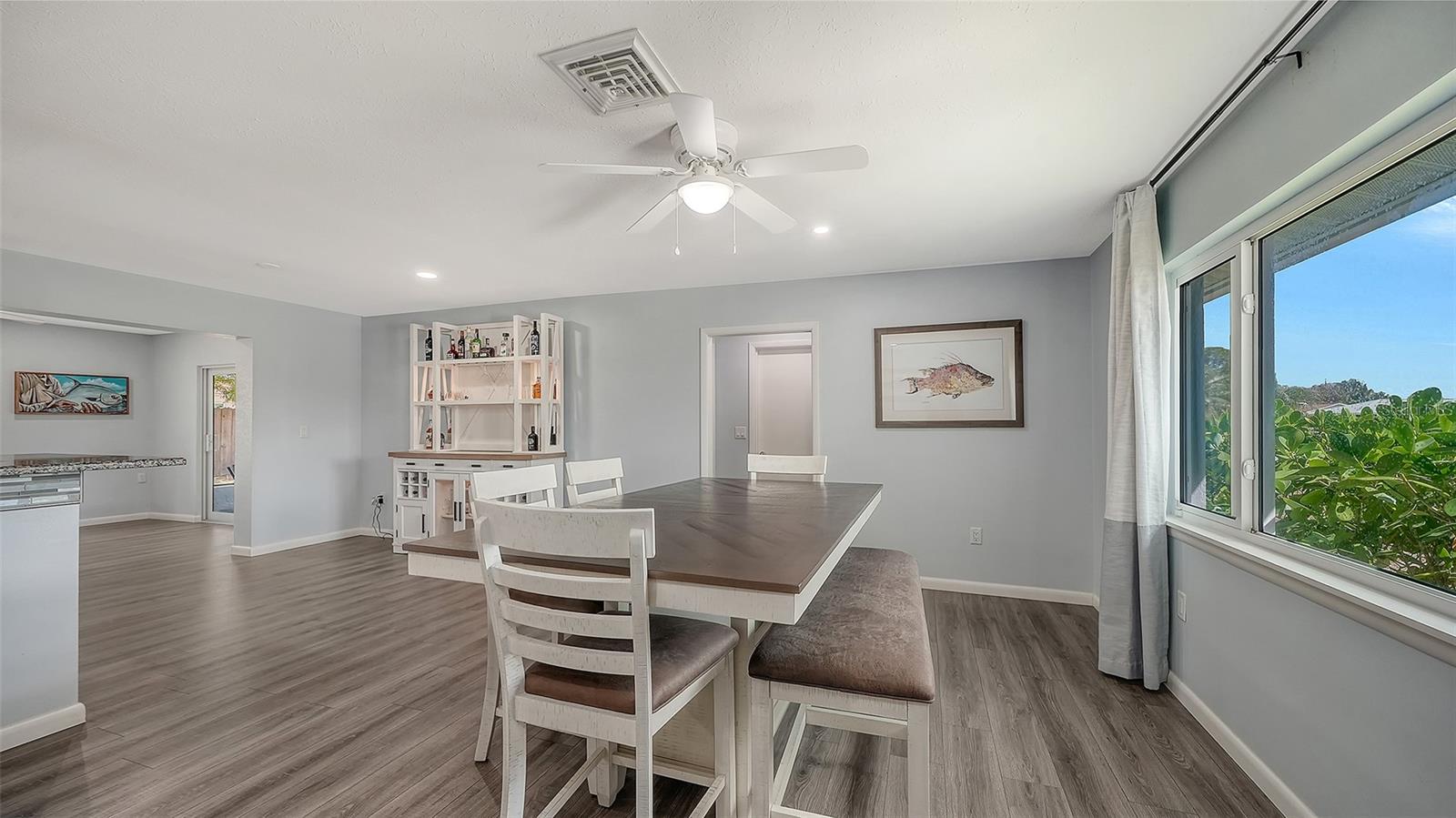 SOUTH VENICE - Residential