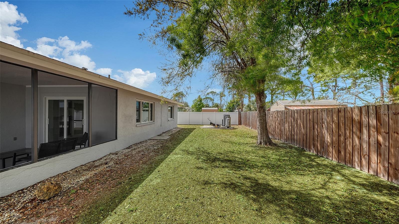 SOUTH VENICE - Residential