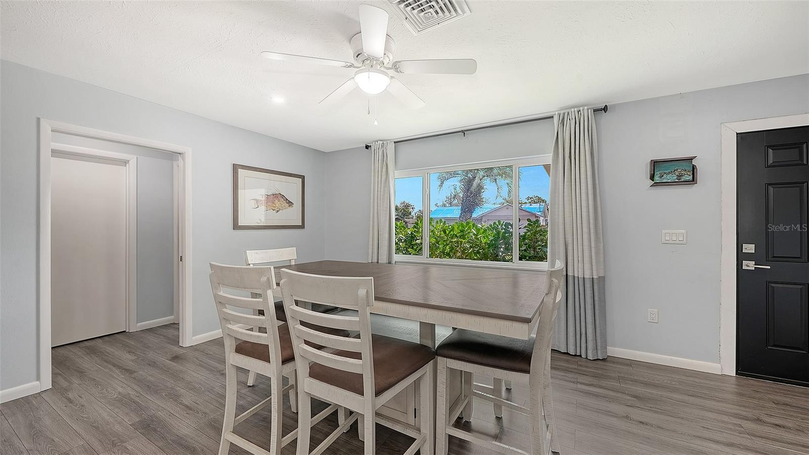 SOUTH VENICE - Residential