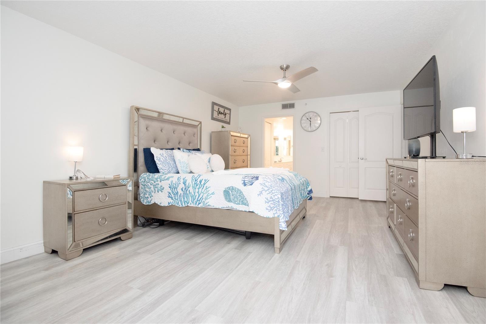 OCEANS CLOVERLEAF NORTH - Residential