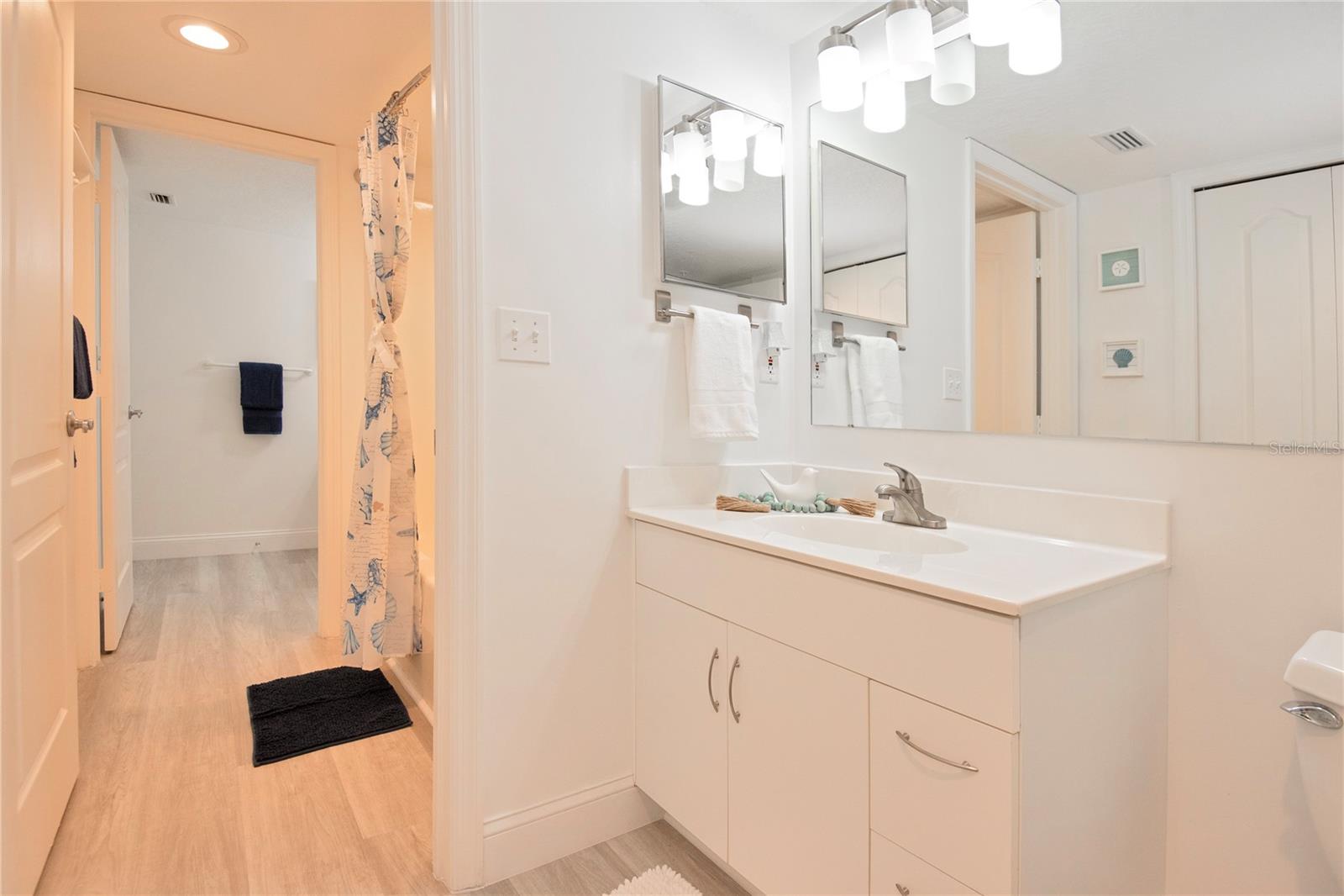 OCEANS CLOVERLEAF NORTH - Residential