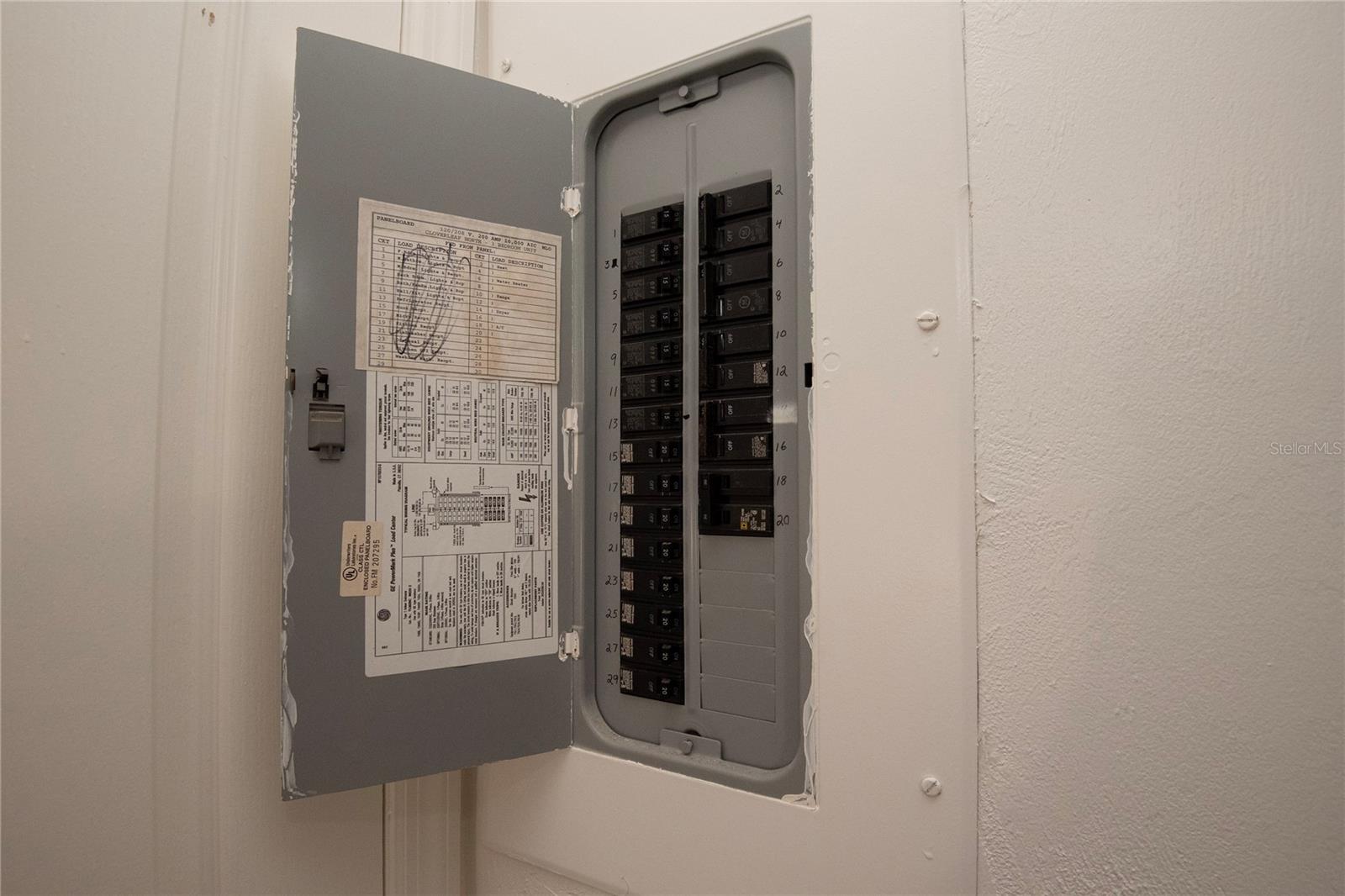 OCEANS CLOVERLEAF NORTH - Residential