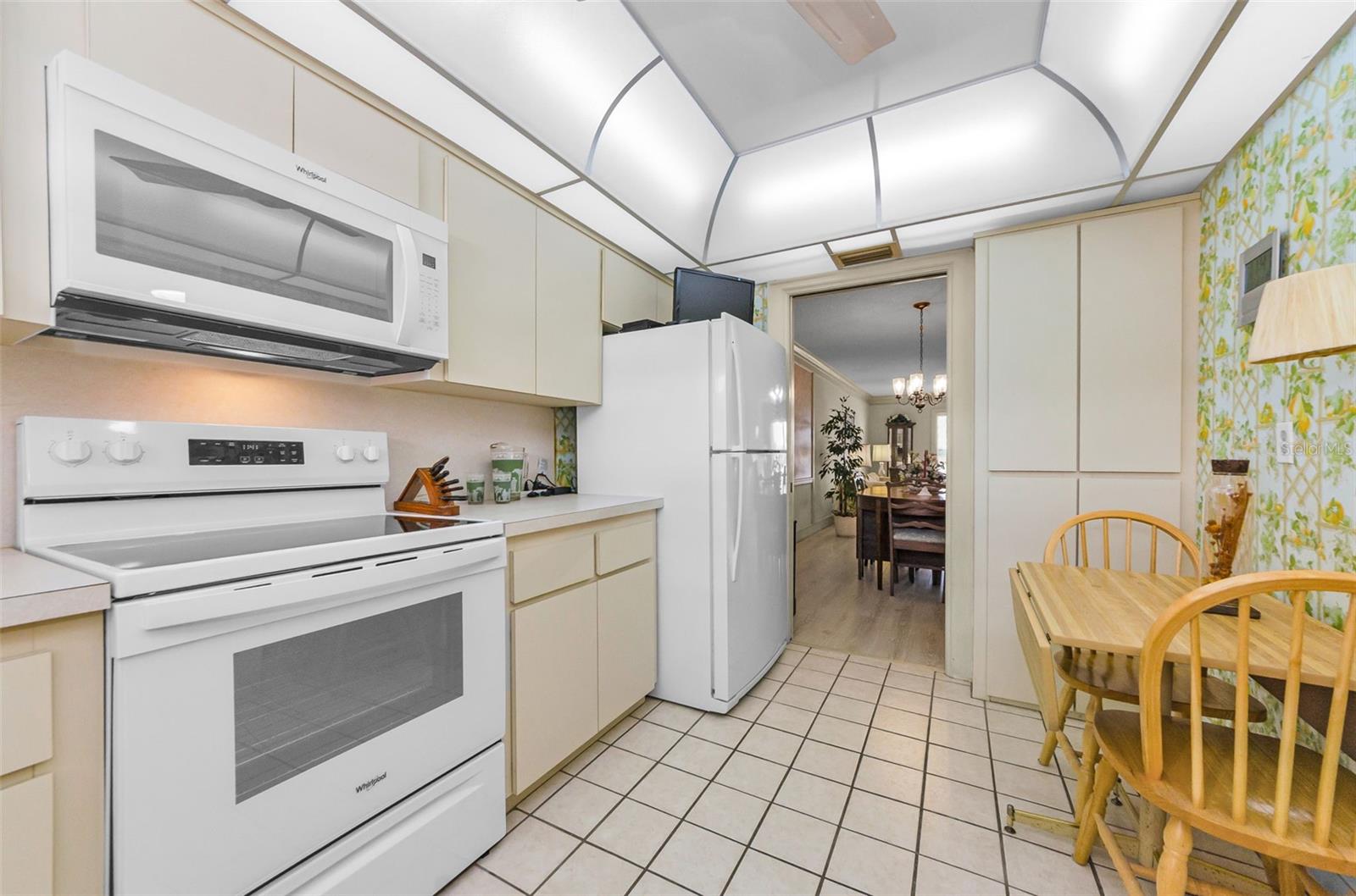 PORT BELLEAIR 4 CONDO - Residential