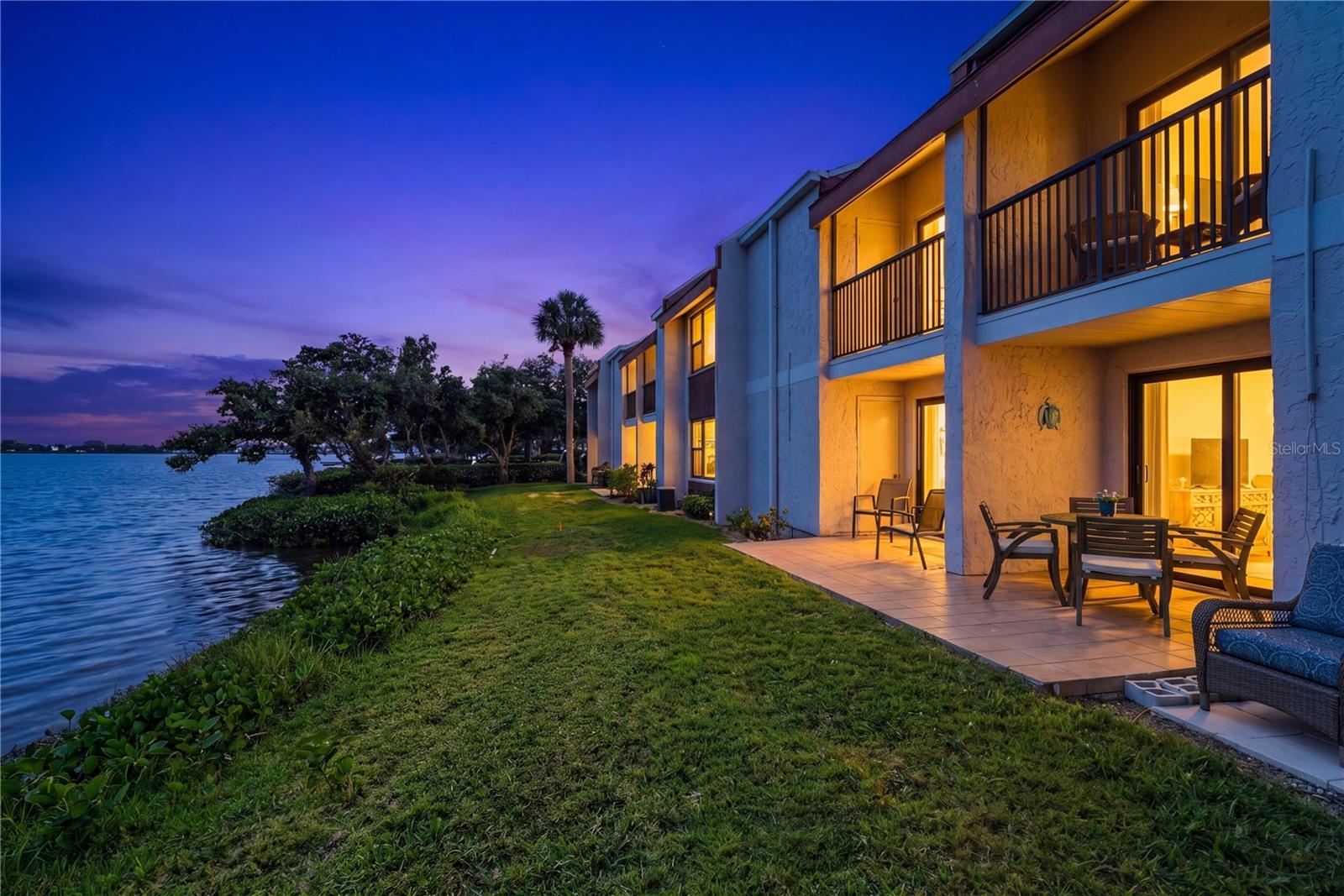 RUNAWAY BAY - Residential