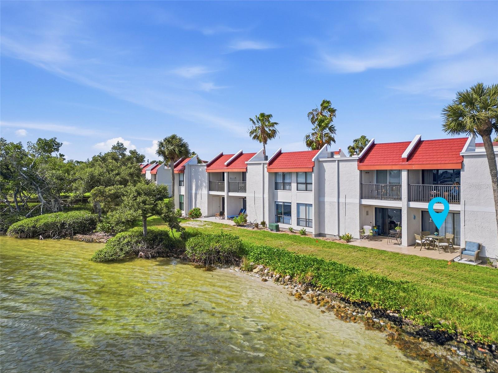 RUNAWAY BAY - Residential