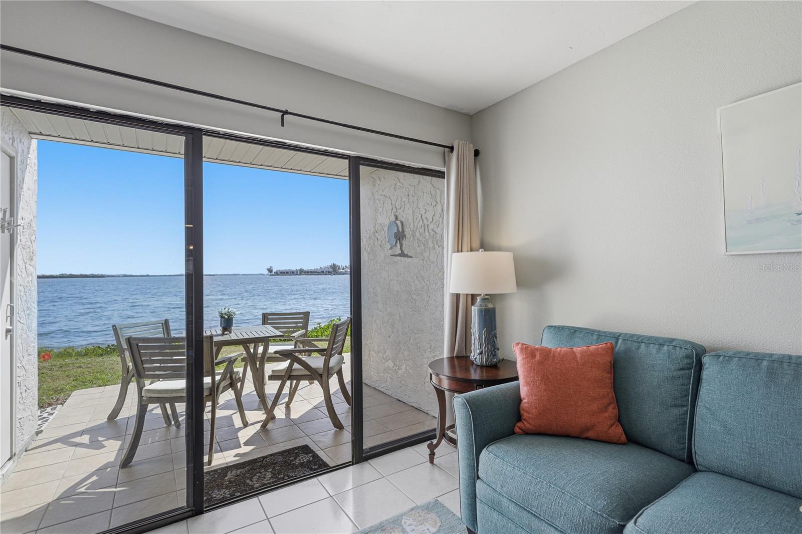 RUNAWAY BAY - Residential