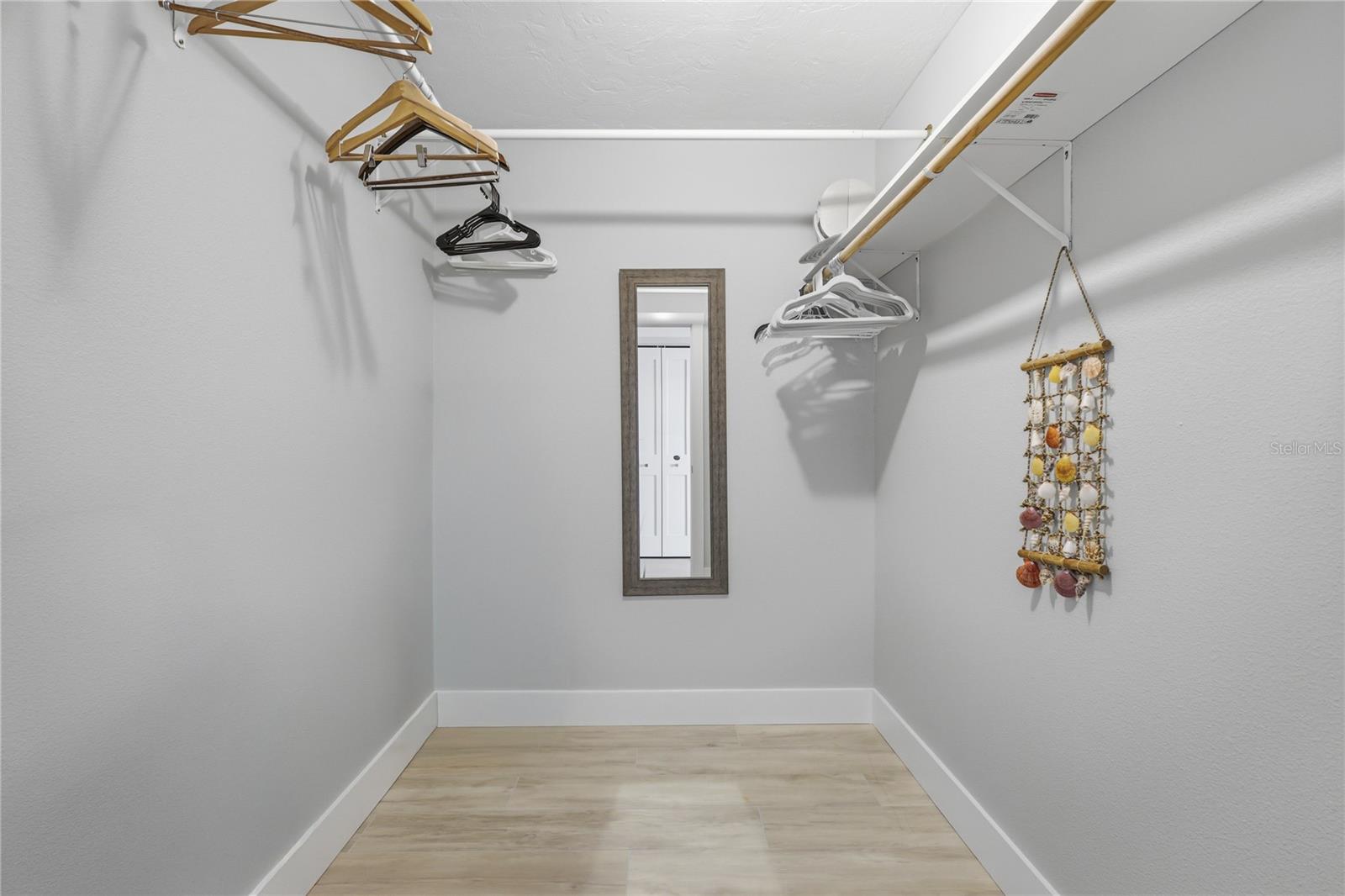 RUNAWAY BAY - Residential