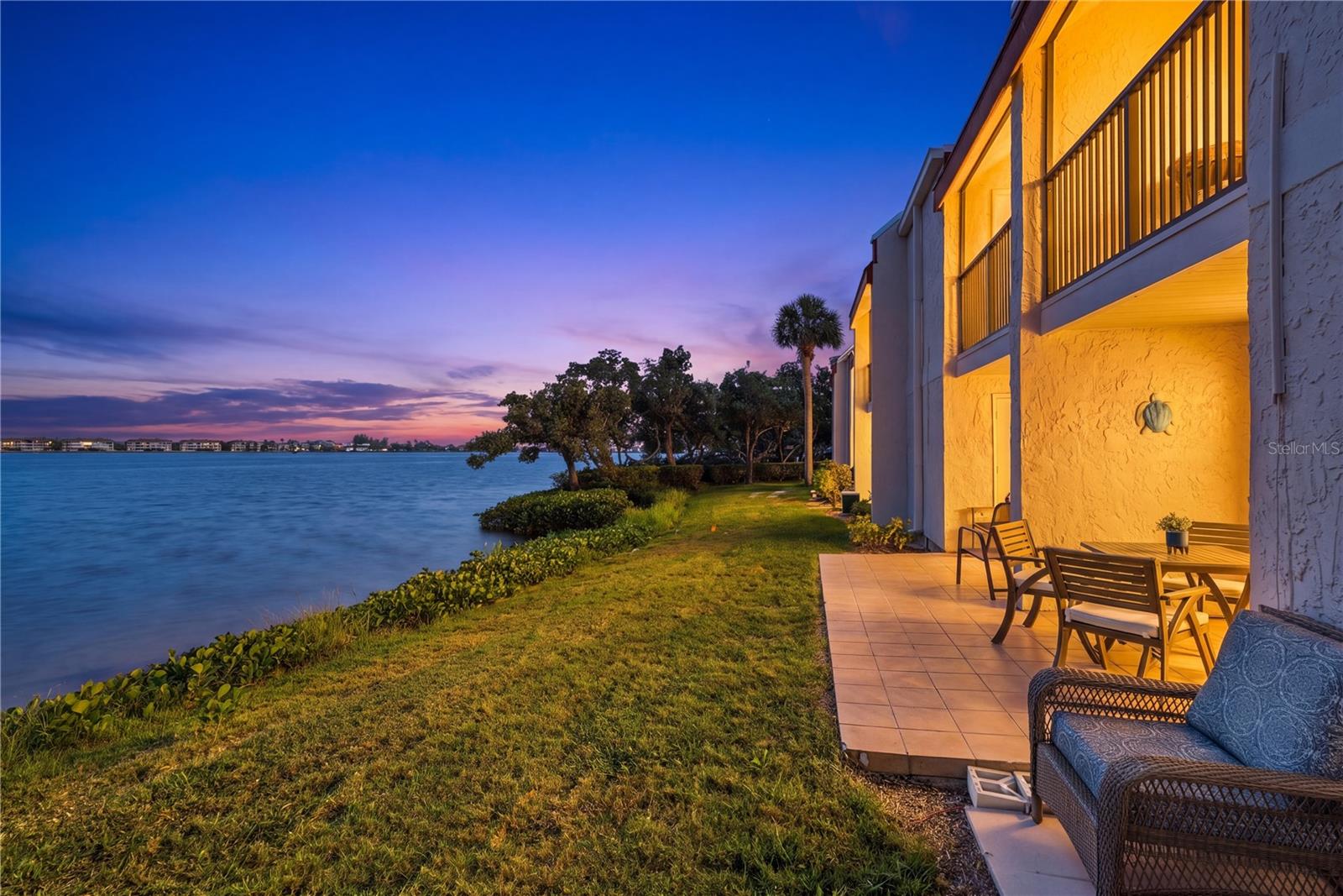 RUNAWAY BAY - Residential