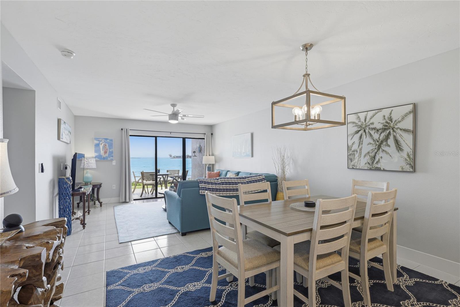 RUNAWAY BAY - Residential