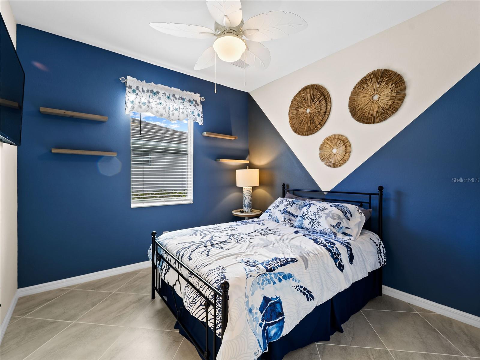 HARBOR WEST - Residential