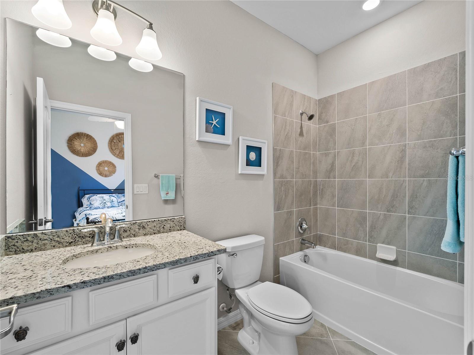 HARBOR WEST - Residential