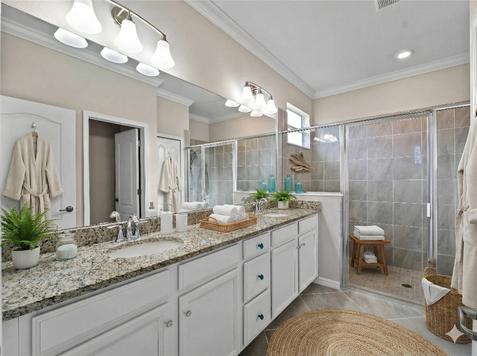 HARBOR WEST - Residential