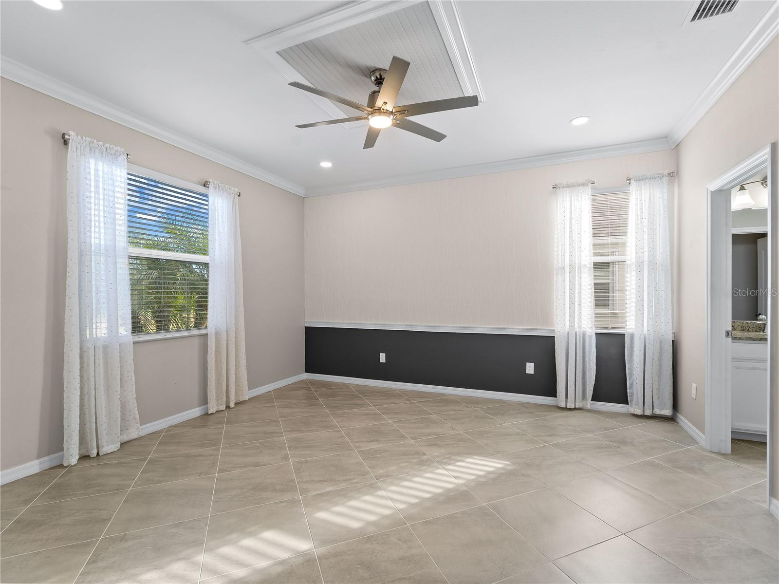 HARBOR WEST - Residential