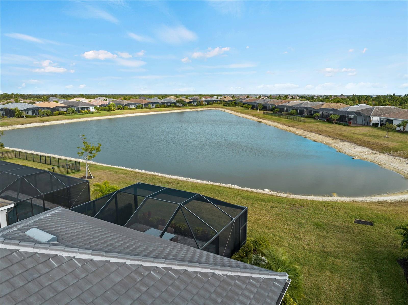 HARBOR WEST - Residential