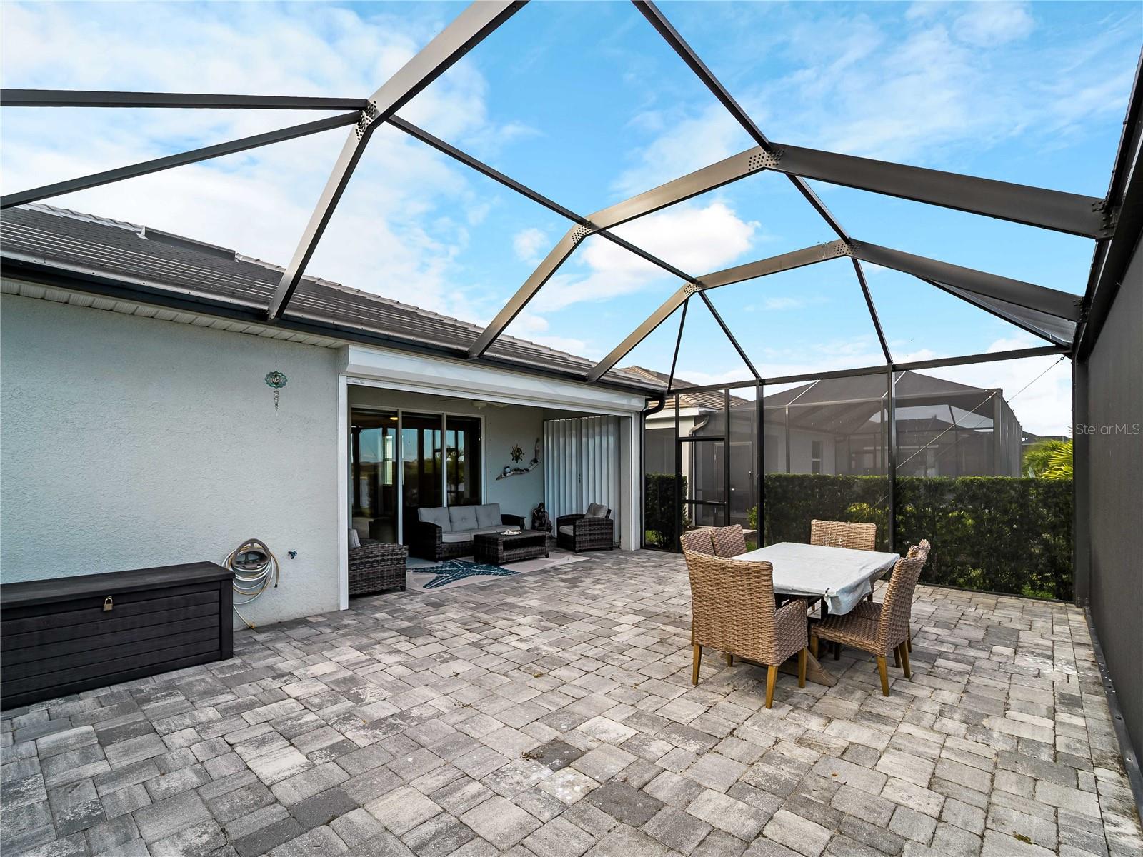 HARBOR WEST - Residential