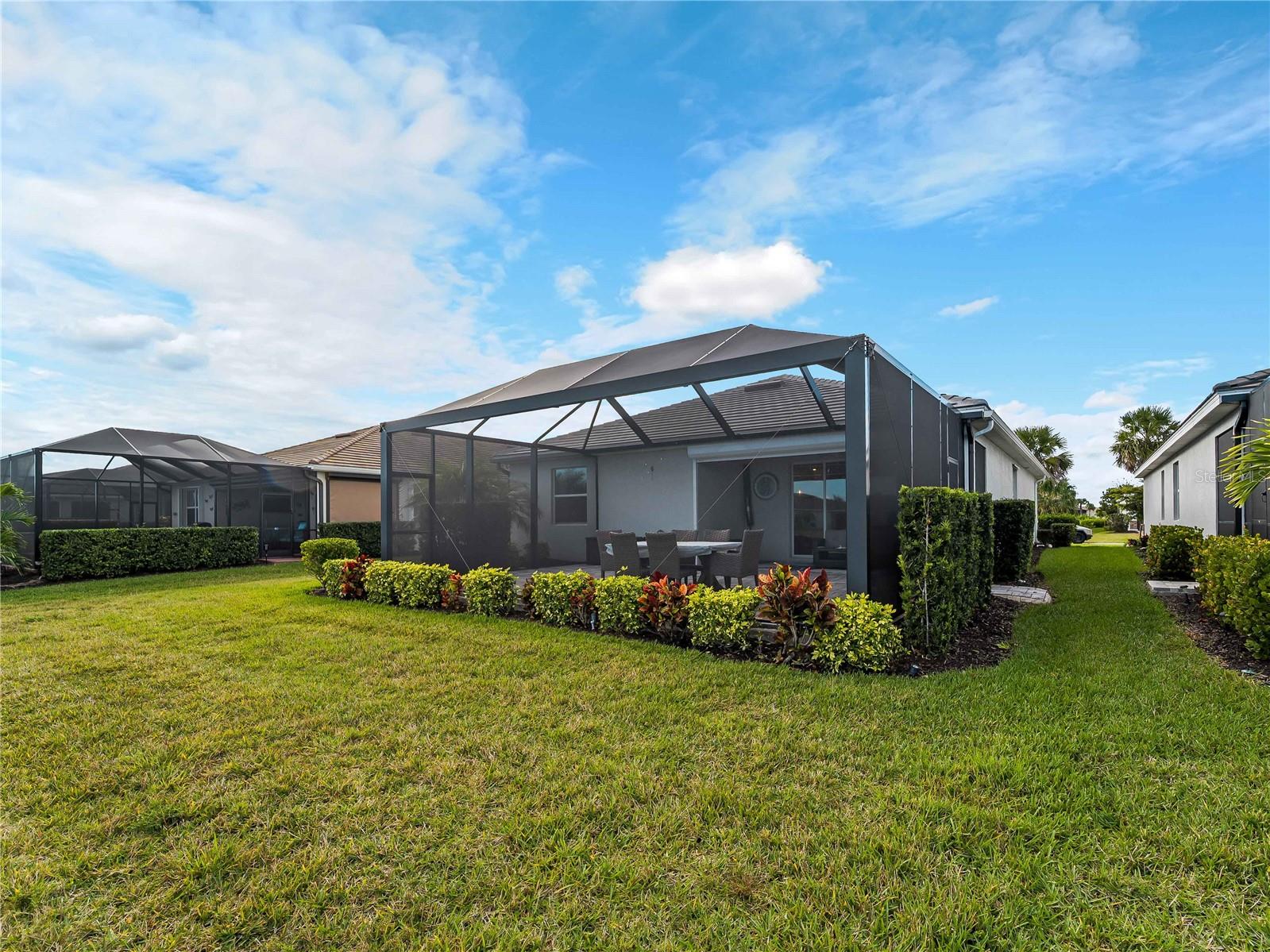 HARBOR WEST - Residential