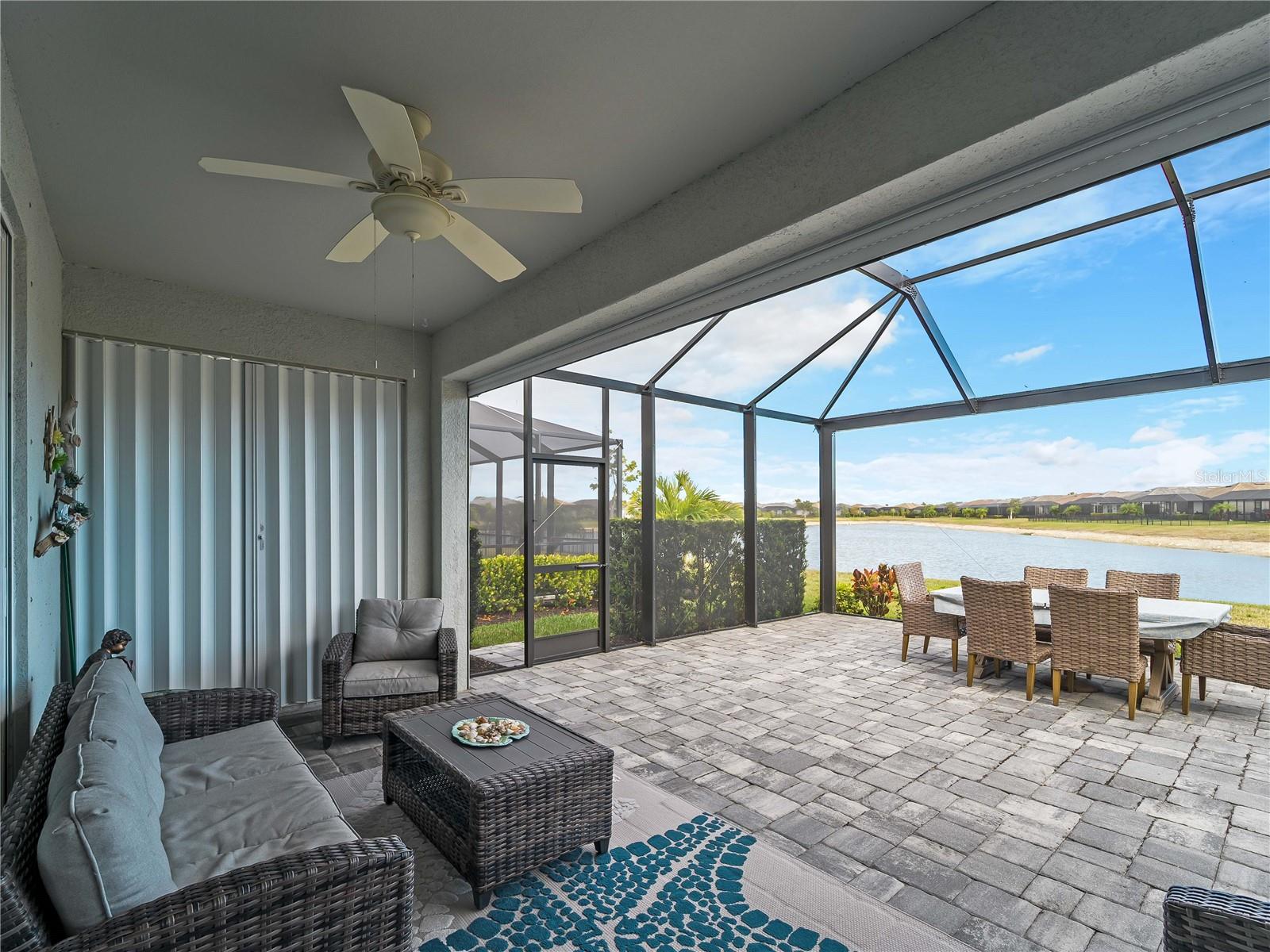 HARBOR WEST - Residential