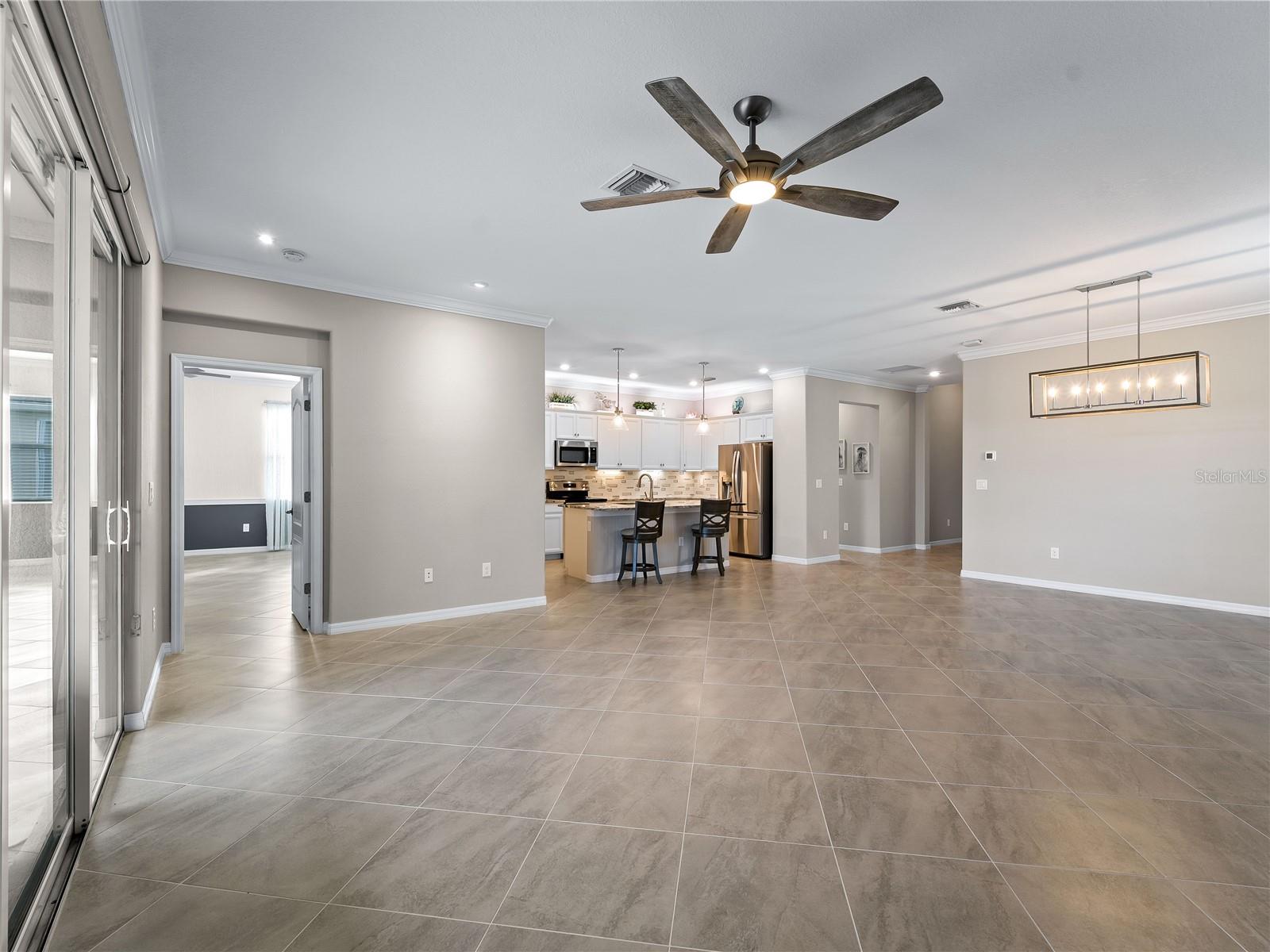 HARBOR WEST - Residential