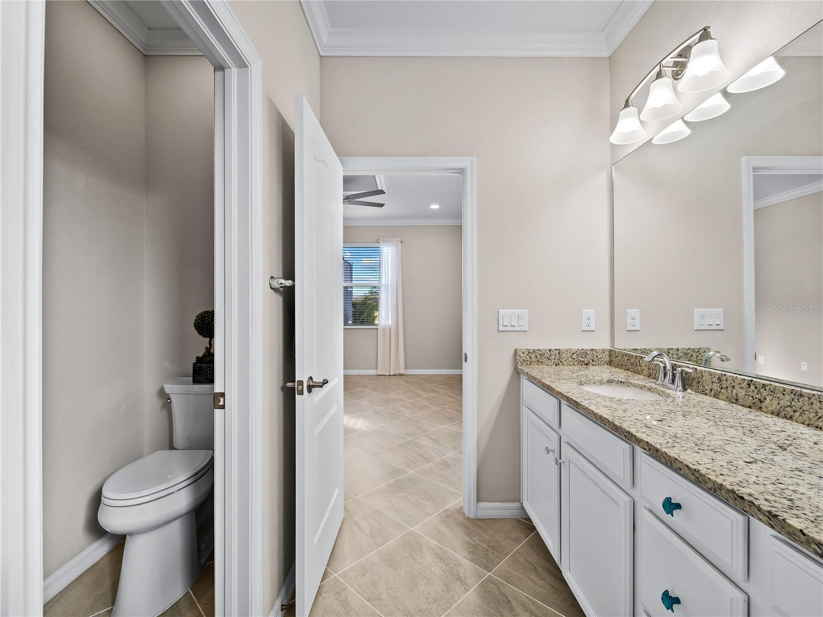 HARBOR WEST - Residential