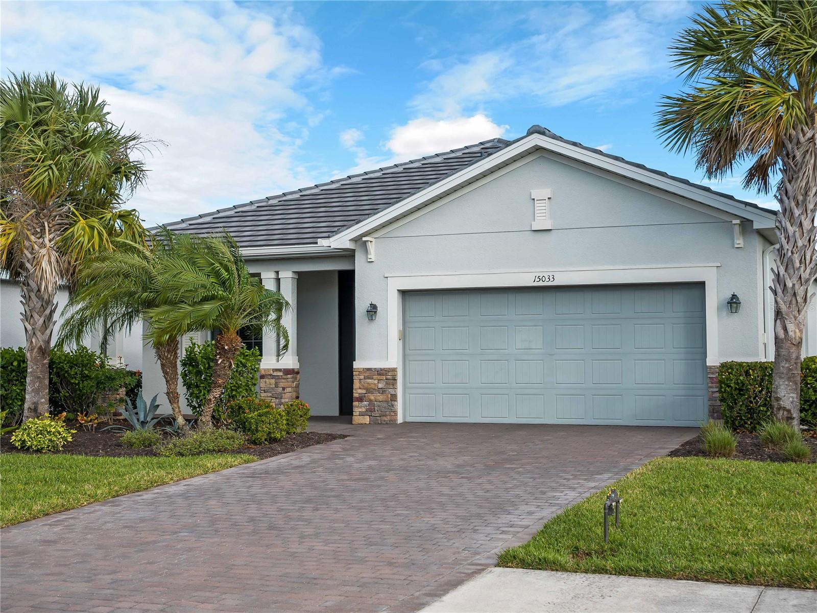 HARBOR WEST - Residential