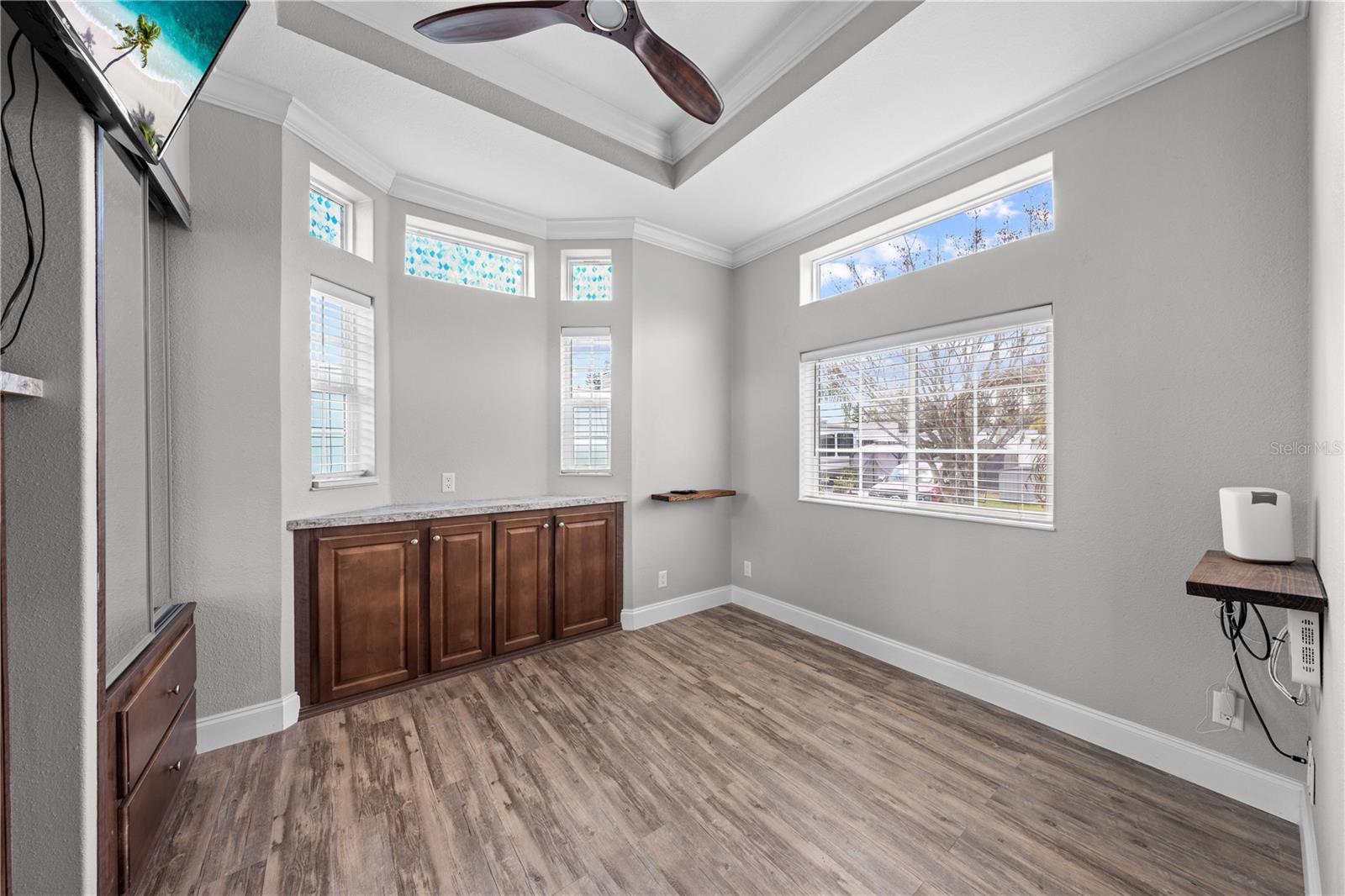 SHELTER COVE - Residential