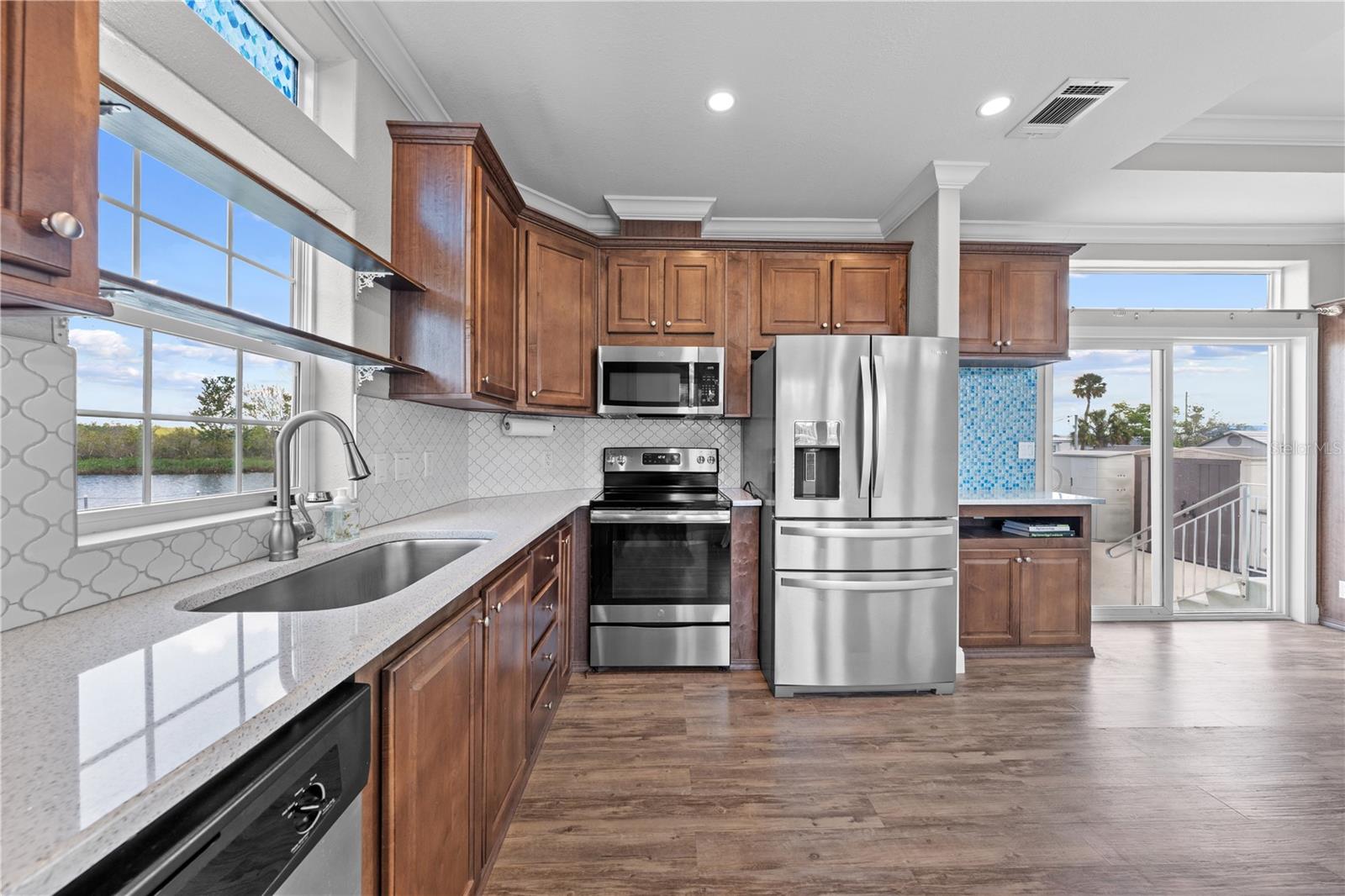 SHELTER COVE - Residential