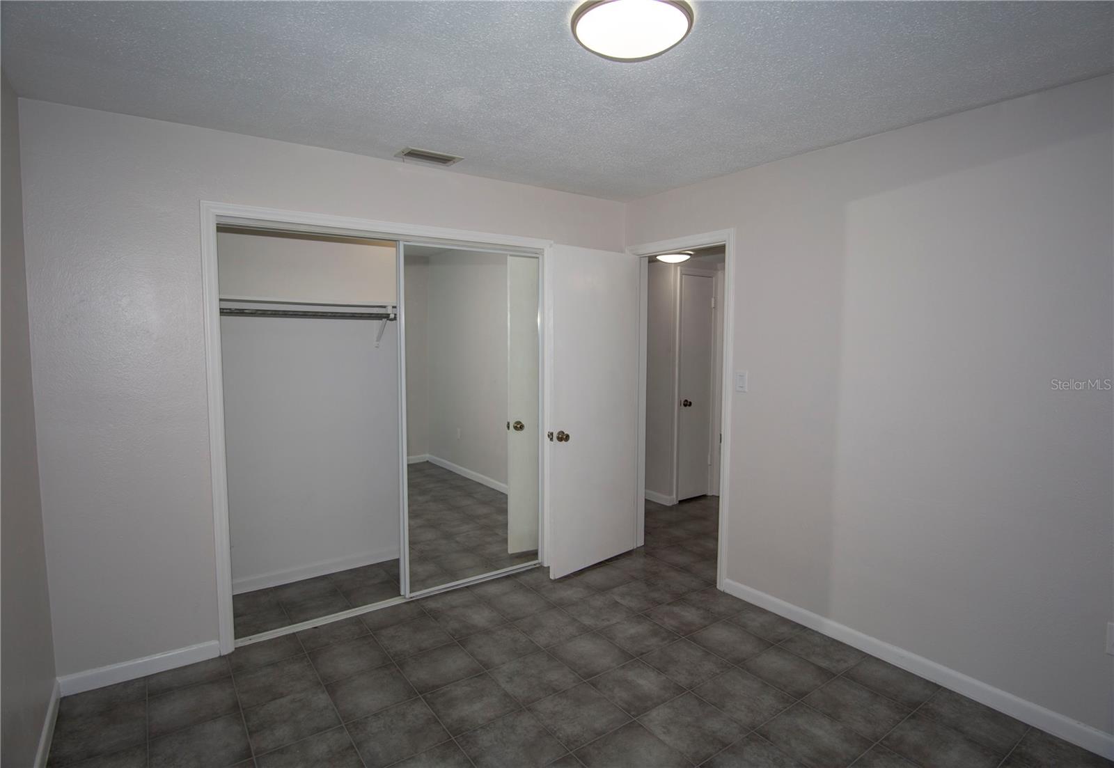 OVERSTREET OAK HILL SUB - Residential Lease