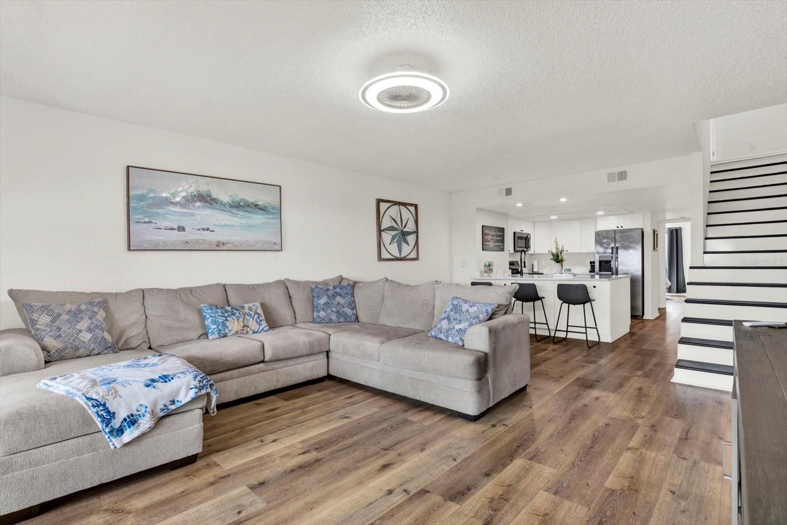 TARA CAY III - Residential