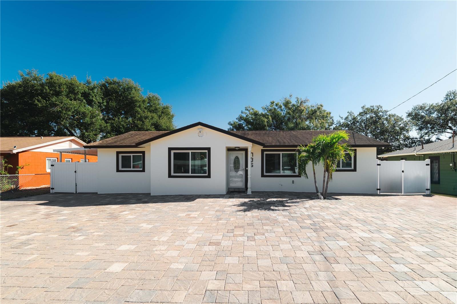 PALM RIVER VILLAGE - Residential