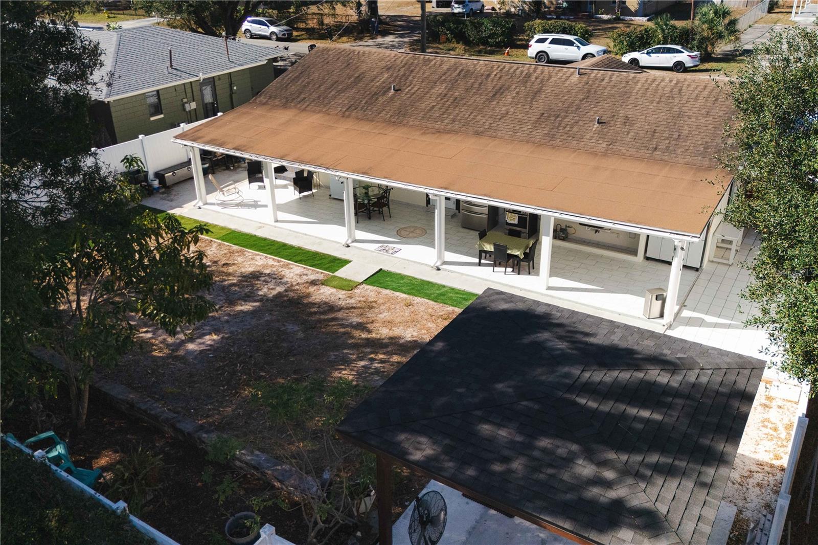 PALM RIVER VILLAGE - Residential