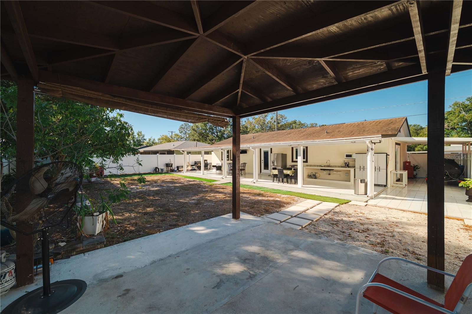 PALM RIVER VILLAGE - Residential