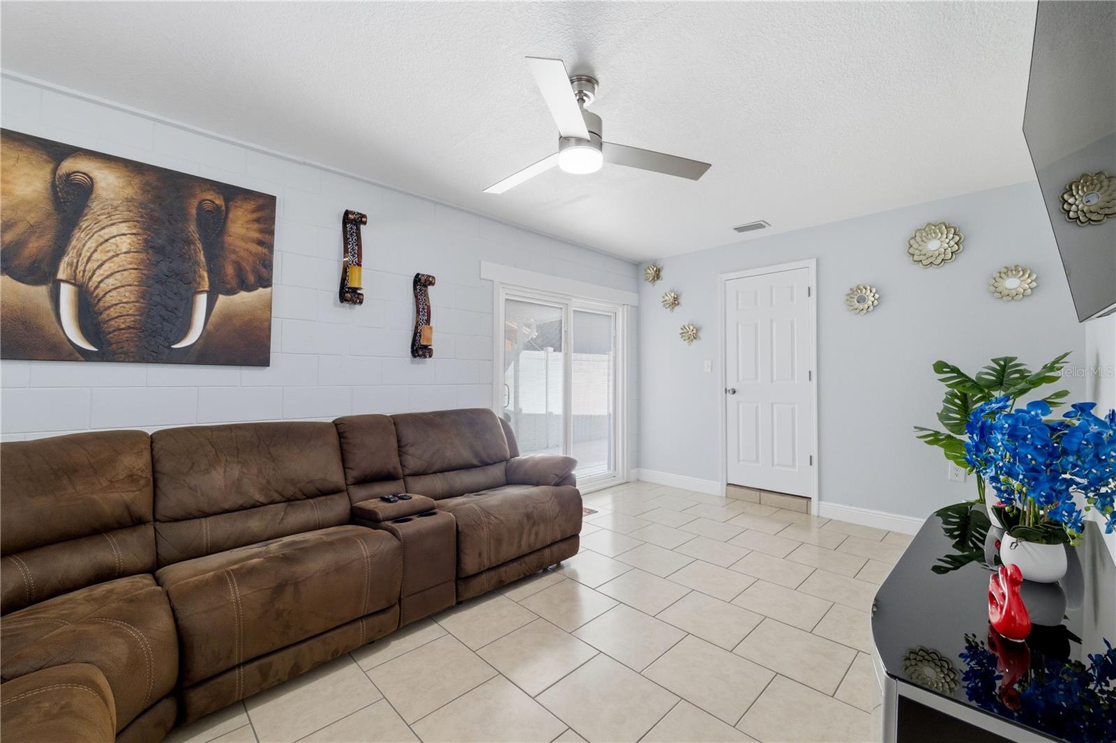 PALM RIVER VILLAGE - Residential